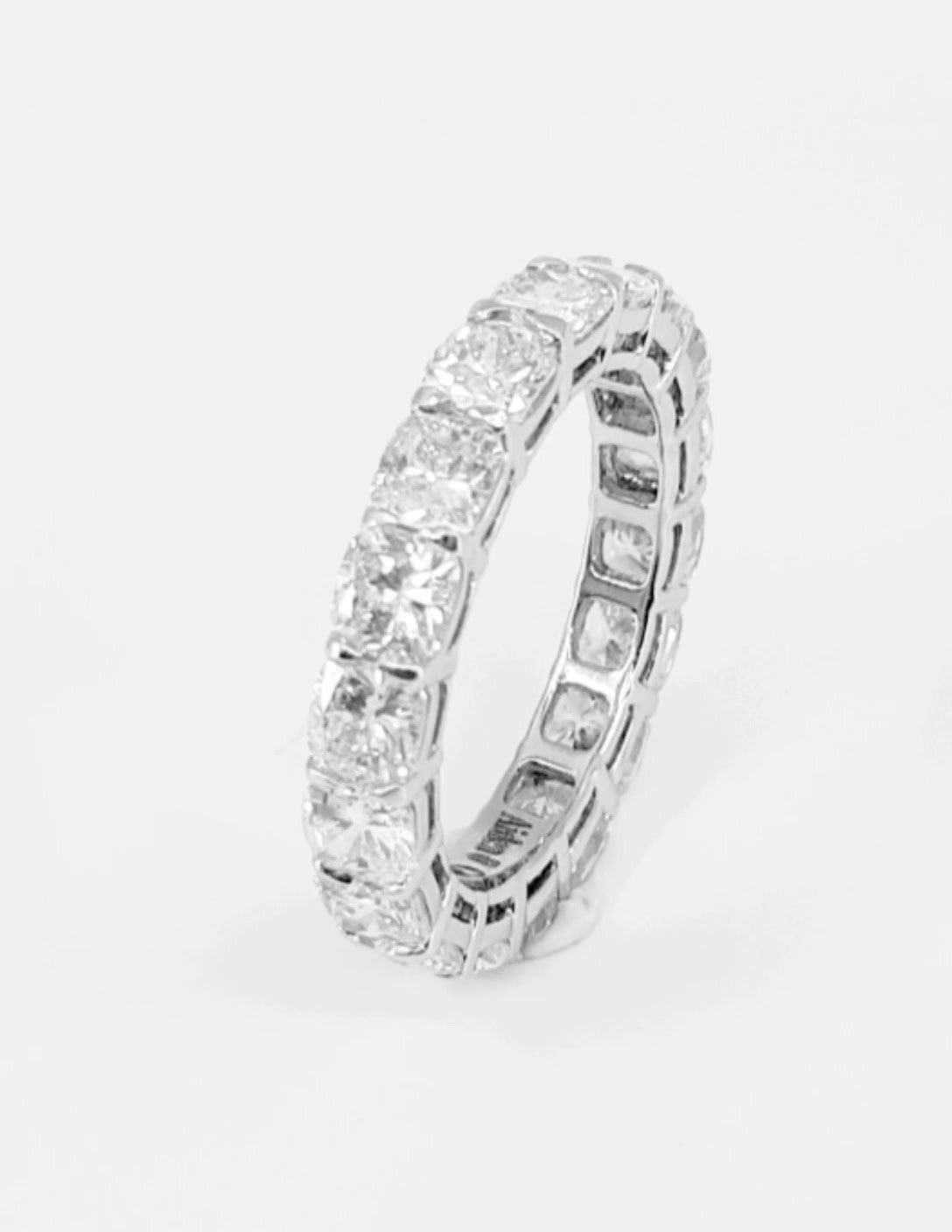 14218004 – Lounge4Diamonds